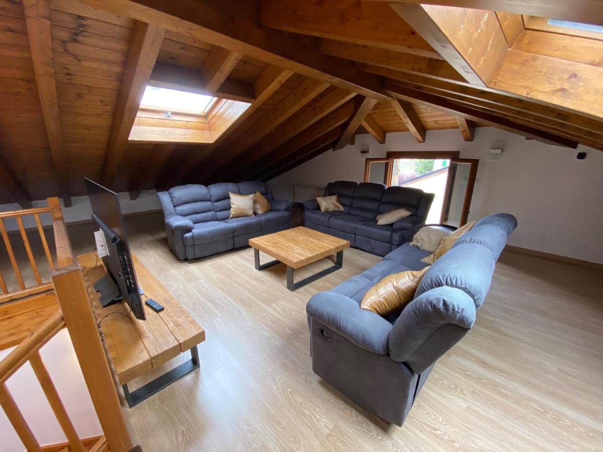 Maison Cerdagne บูร์ก-มาดาม ภายนอก รูปภาพ
